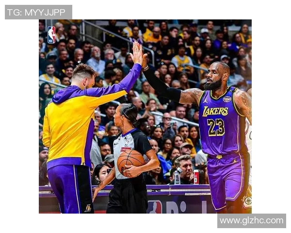 湖人快船2019至2020赛季常规赛对决回顾与结果分析 湖人快船2019至2020赛季常规赛对决回顾与结果分析